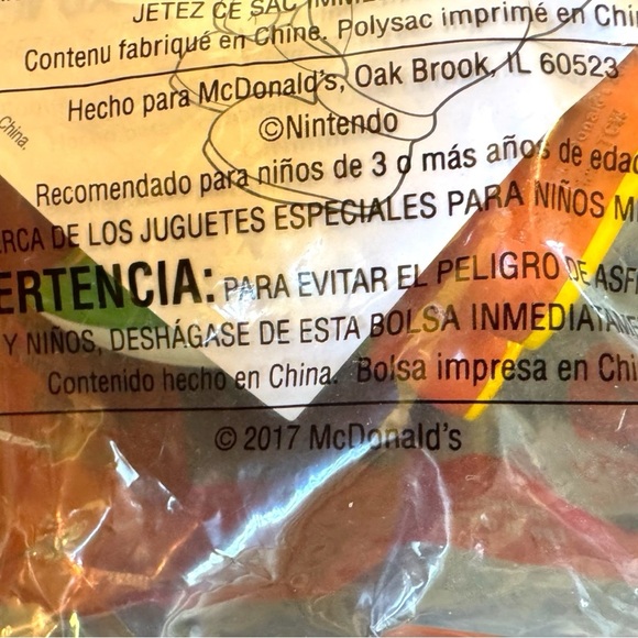 VINTAGE 2017 McDonald’s Super Mario Yoshi Toy - SEALED - Picture 3 of 4